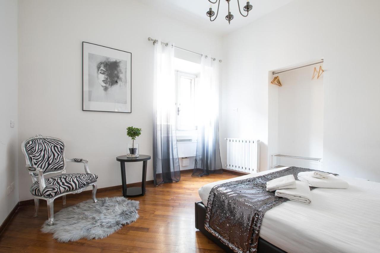 Pantheon Apartment Rome Bagian luar foto