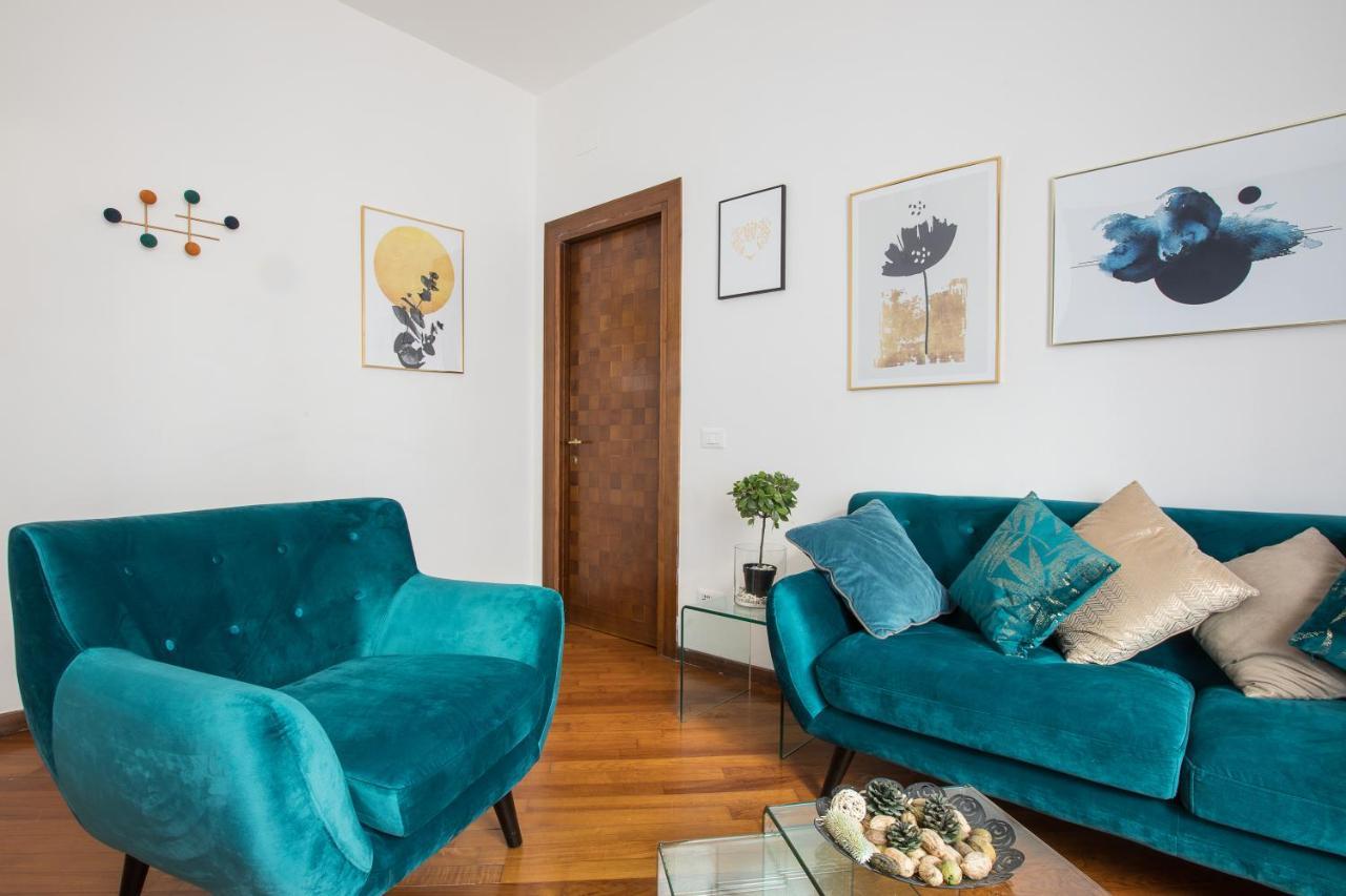 Pantheon Apartment Rome Bagian luar foto