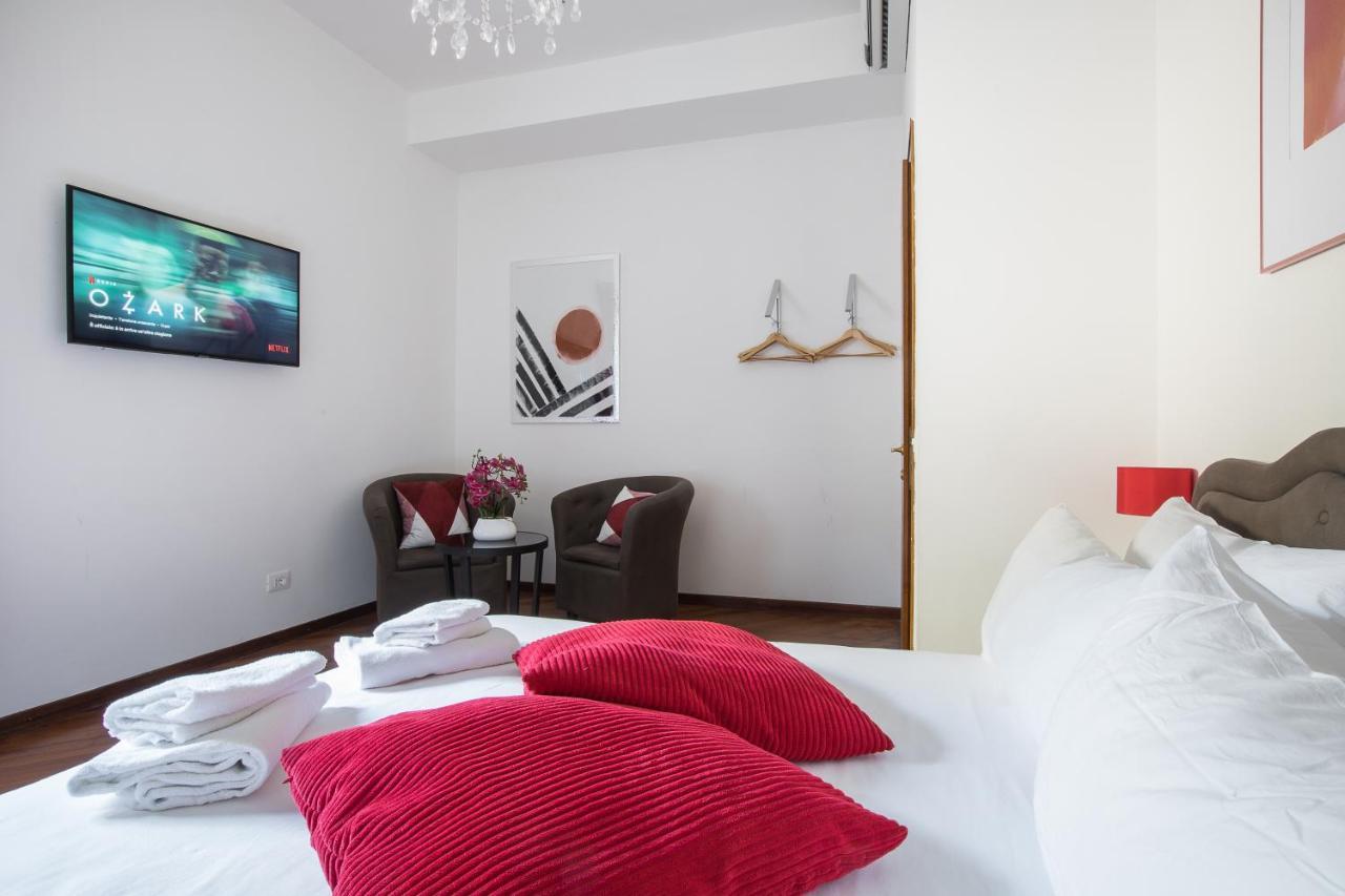 Pantheon Apartment Rome Bagian luar foto